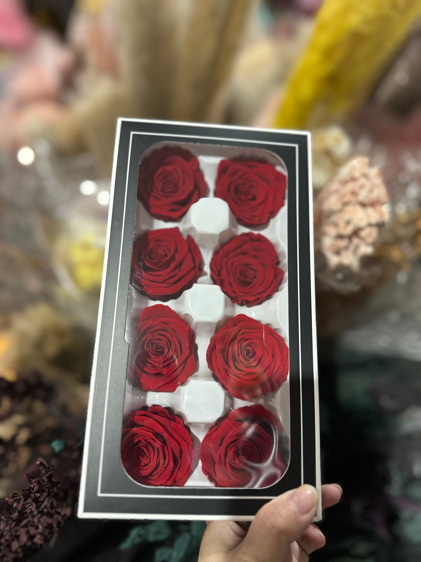Grade A Preserved Roses 4cm (8 Roses/box)