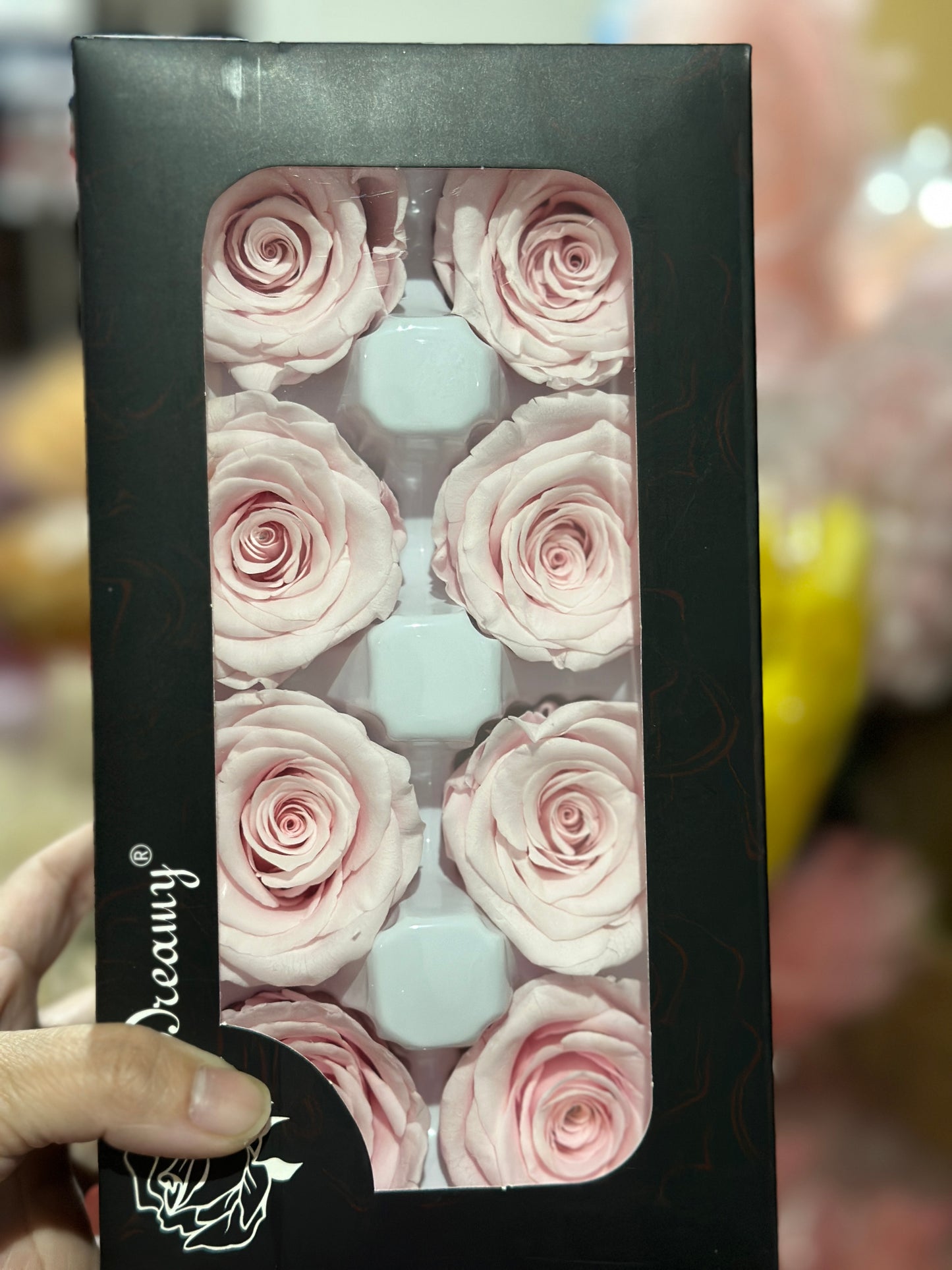 Grade A Preserved Roses 4cm (8 Roses/box)